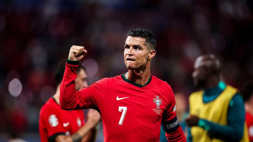 更是对其背 更是对其背